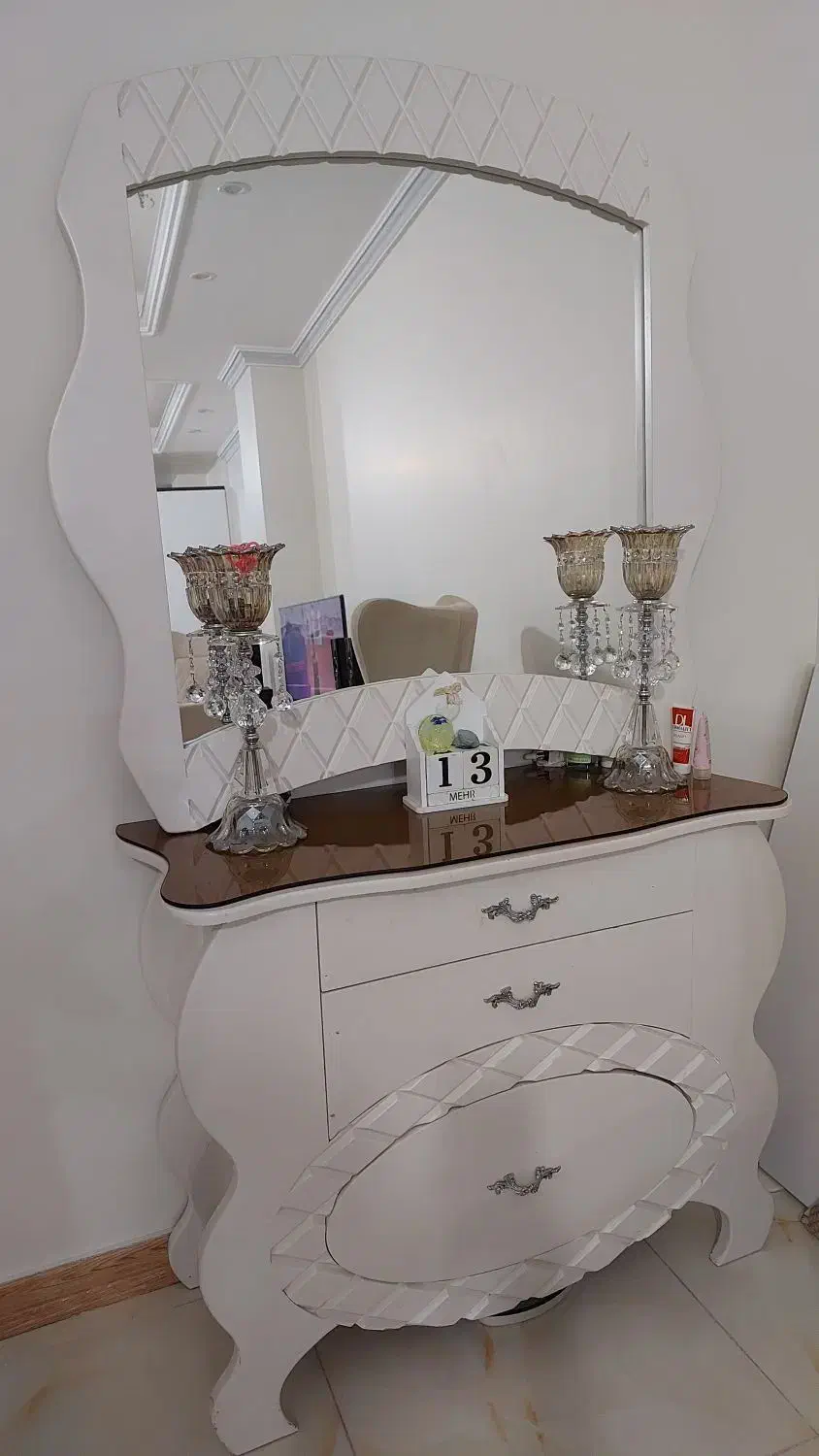 کنسول و اینه تمیز|بوفه، ویترین، کنسول|گرمدره, |دیوار