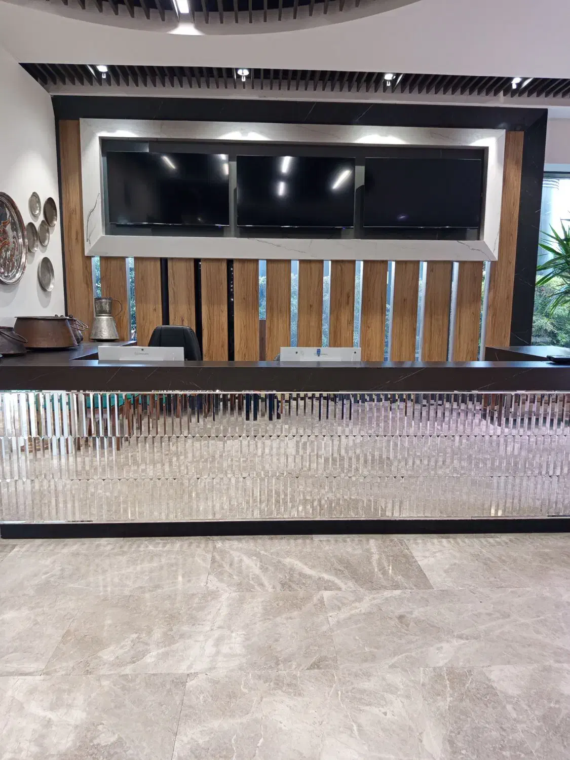 پارکبان خوشامدگو نگهبان رستوران حکیمیه|استخدام خدمات فروشگاه و رستوران|تهران, حکیمیه|دیوار