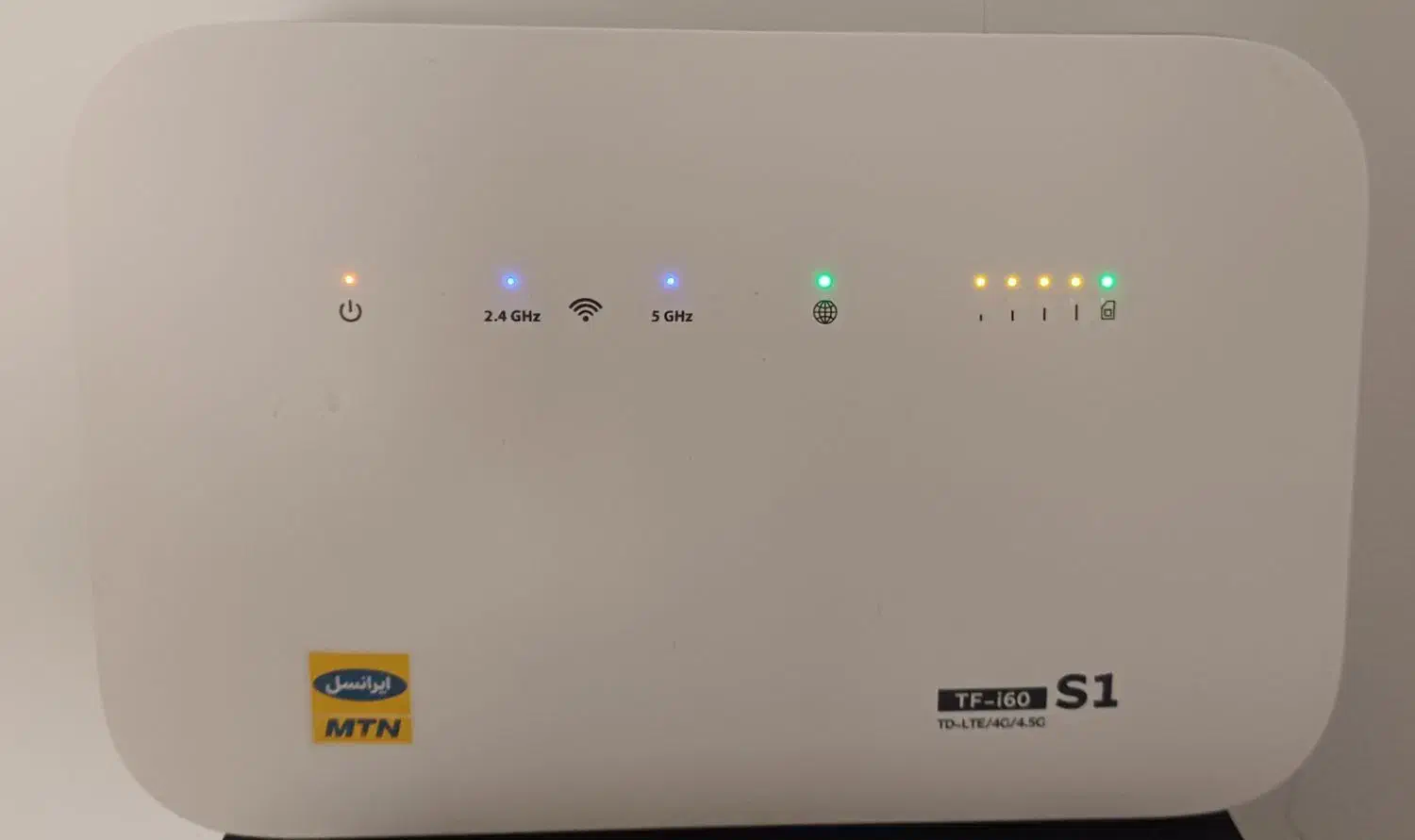 استخدام نیروی آشنا به کار کافی نت|استخدام رایانه و فناوری اطلاعات|چمستان, |دیوار