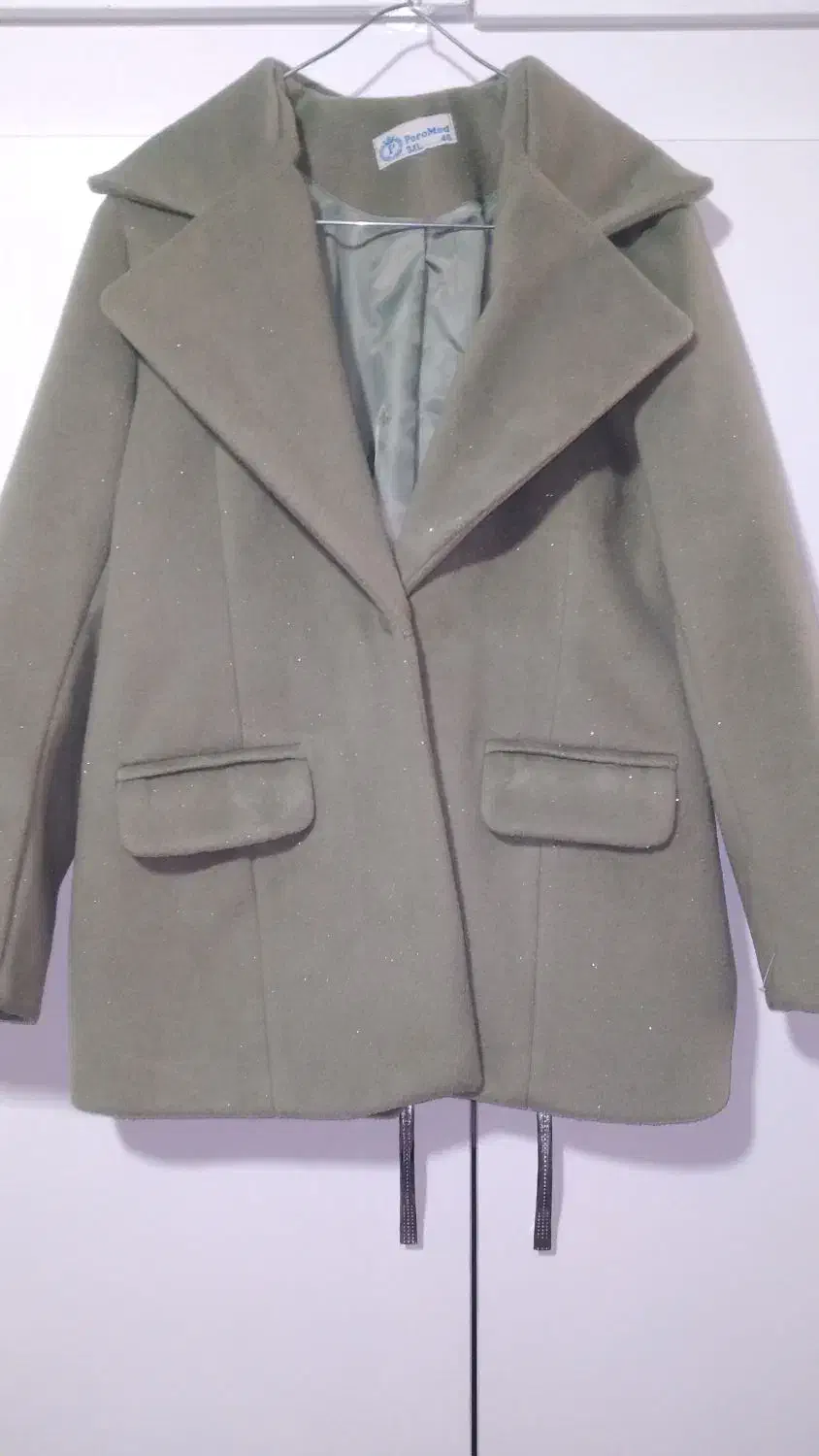 چند دست لباس دخترانه|لباس|میاندوآب, |دیوار