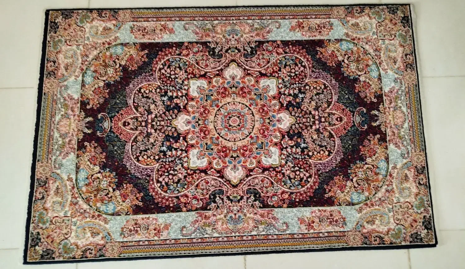 ۲ عدد فرش ۹ متری و قالیچه در حدنو|فرش|محمدیه-قزوین, |دیوار