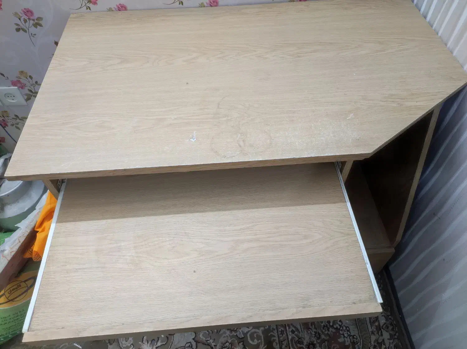 میز کامپیوتر|میز تحریر و کامپیوتر|مشهد, شهید فرامرز عباسی|دیوار