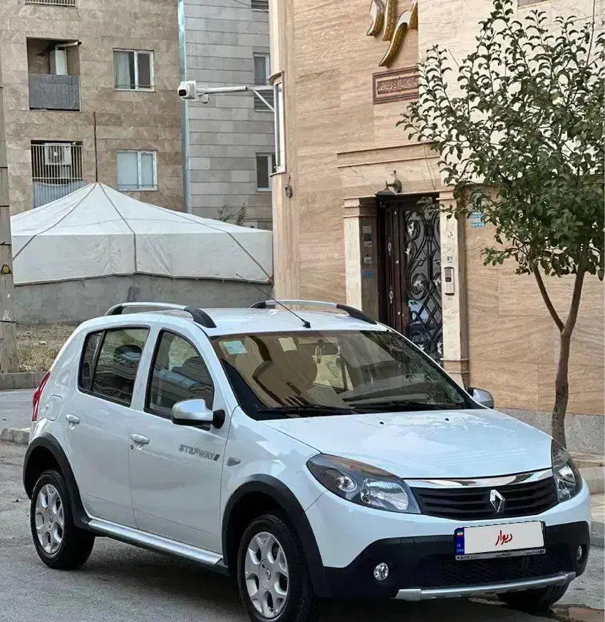 رنو ساندرو استپ وی دنده ای مدل ۱۳۹۶|خودرو سواری و وانت|همدان, |دیوار