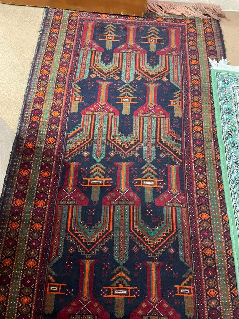 قالی دست بافت قدیمی|فرش|زارچ, |دیوار