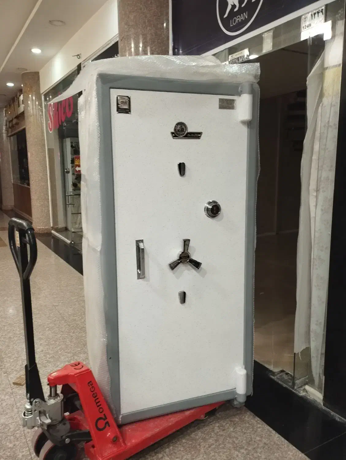 گاوصندوق 1300تنی گاوصندوق استیلی|ابزارآلات|یزد, |دیوار