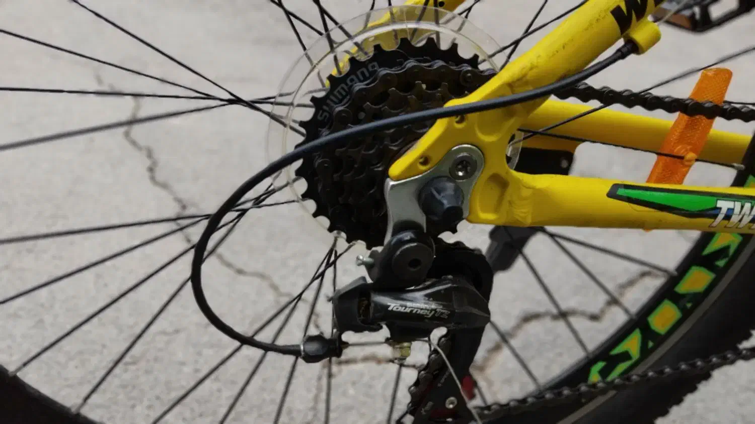 دوچرخه ۲۶ تمام آلومنیومی سبک و حرفه‌ای  درحد نو|دوچرخه، اسکیت، اسکوتر|شهریار, اصیل آباد|دیوار