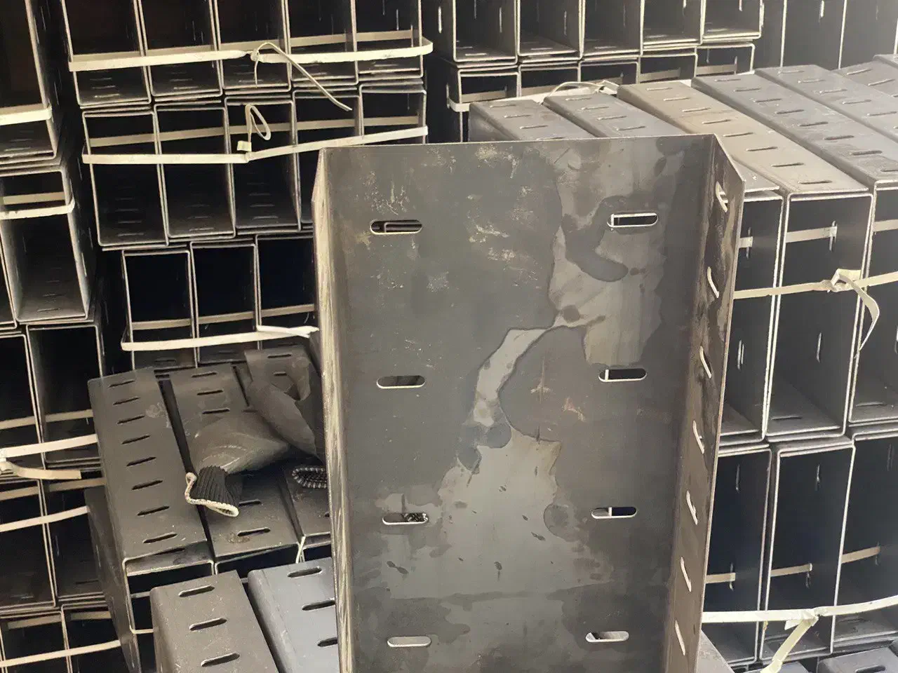 فروش وال پست میلگرد بستر نبشی فوم سقفی و غیره|مصالح و تجهیزات ساختمان|اراک, |دیوار