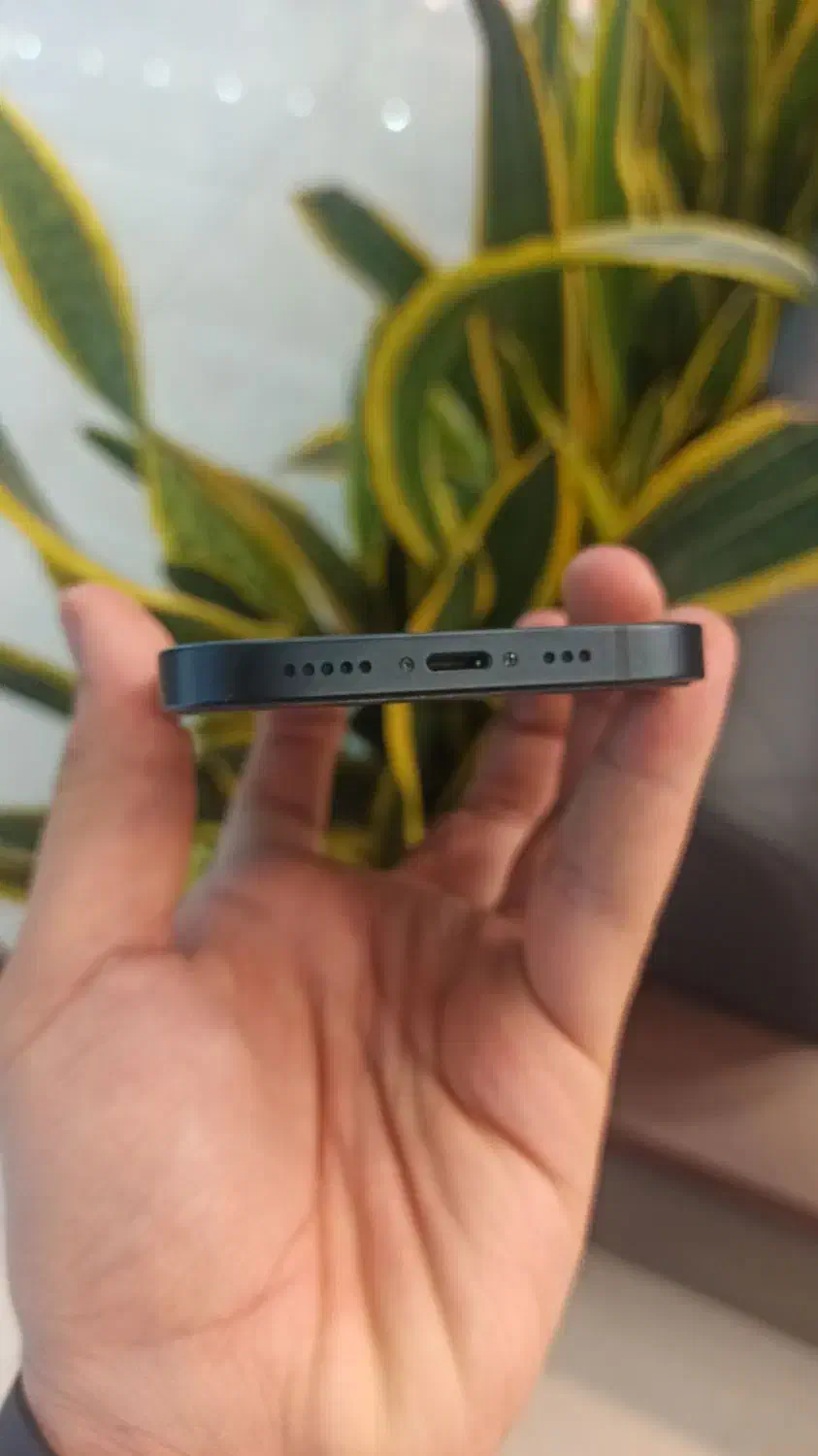 iphone 13 normal فوق العاده تمیز|موبایل|اصفهان, مفتح|دیوار