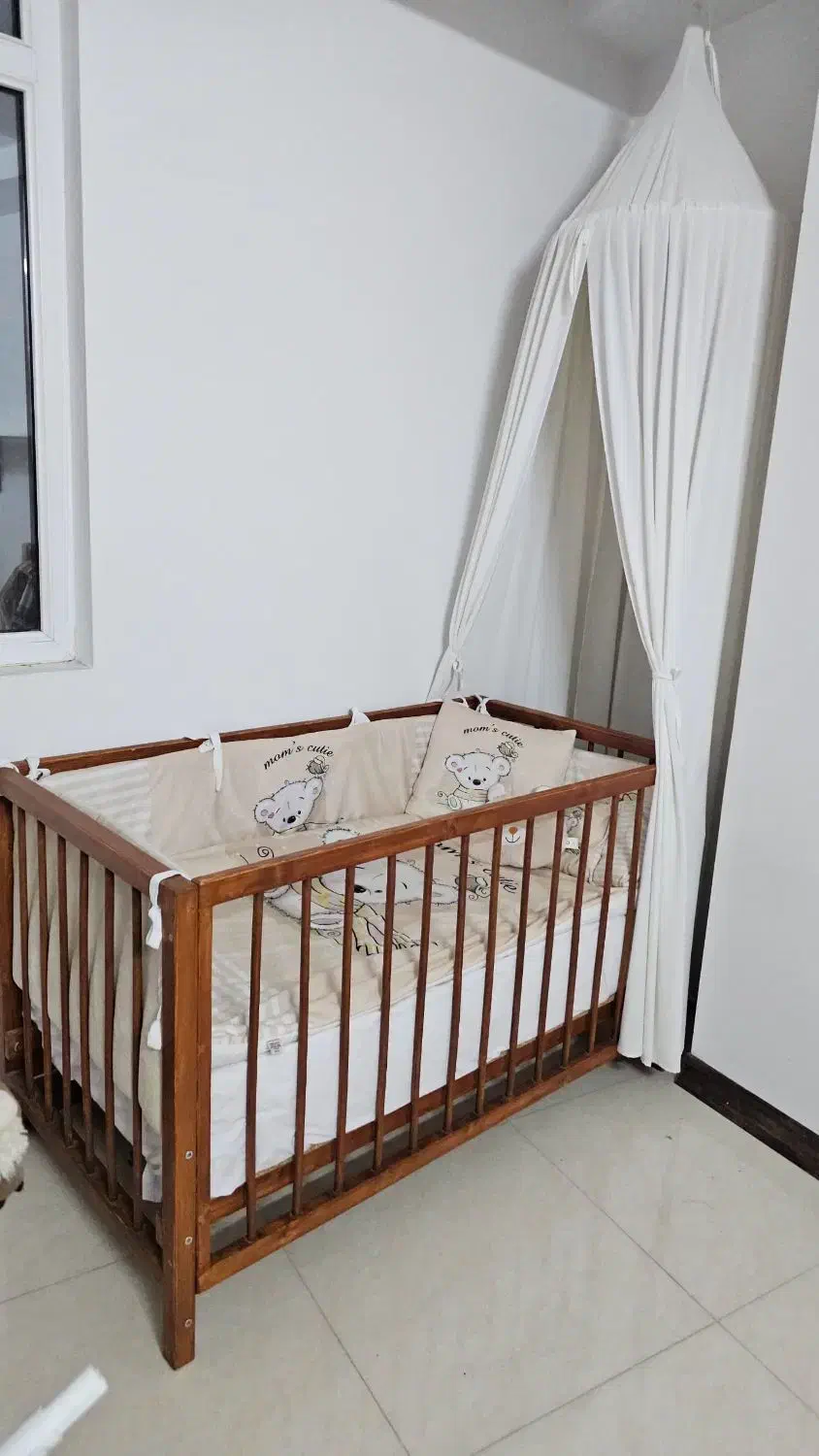 تخت و تشک|تخت و صندلی بچه|پاکدشت, پاکدشت (مامازند)|دیوار