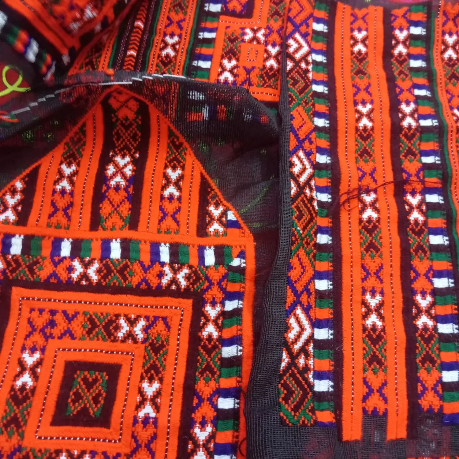 زی آستین|لباس|سراوان, |دیوار