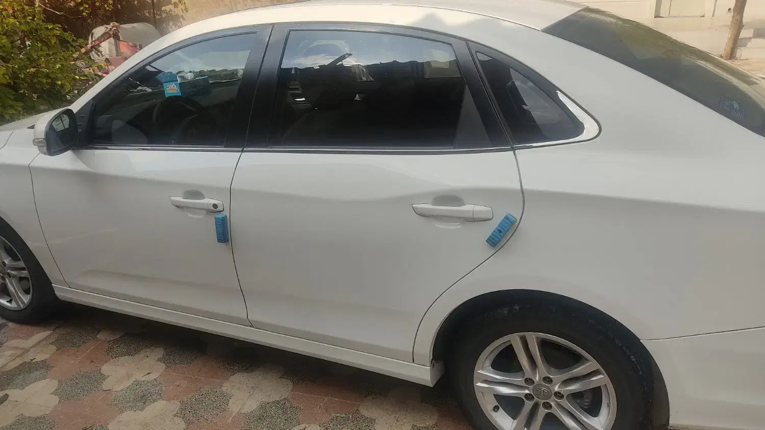 فروش بسترن بی 30|خودرو سواری و وانت|شیراز, عفیفآباد|دیوار