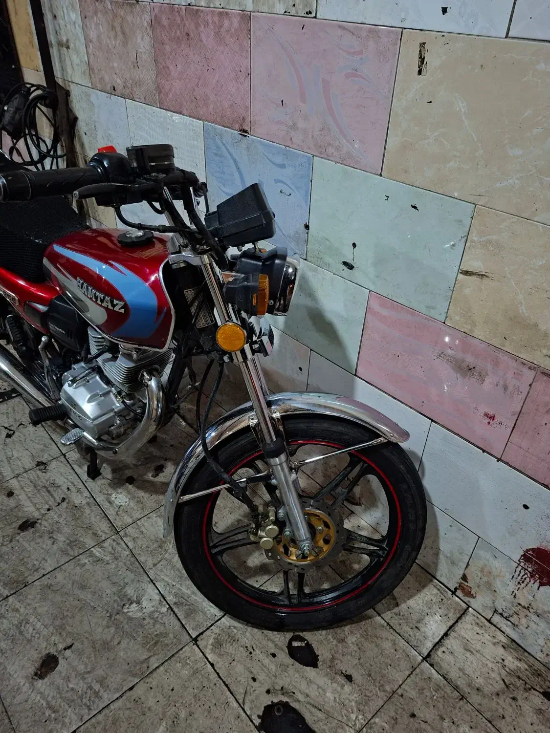 همتاز ۲۰۰ مدل ۱۴۰۲ کاربرات|موتورسیکلت|تبریز, |دیوار