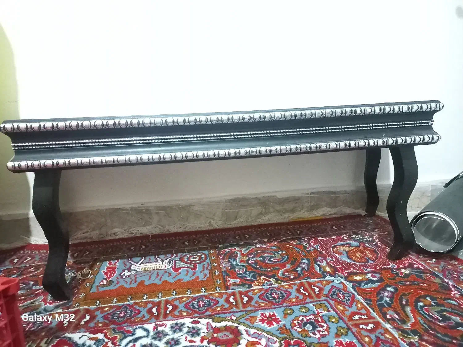 میز پایه کوتاه آینه ای مناسب آرایشگاه و کنسول خونه|بوفه، ویترین، کنسول|نیشابور, هفده شهریور|دیوار
