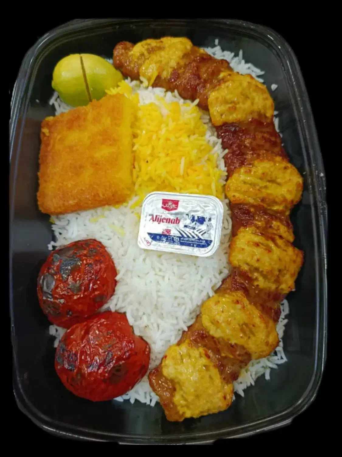 منشی خانم برای تهیه غذا توضیحات بخوانید.|استخدام خدمات فروشگاه و رستوران|ری, شهید غیوری (ابن باویه)|دیوار