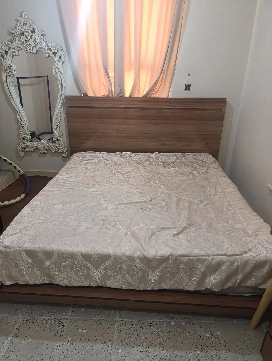 ست تخت دو نفره با میز آرایش با صندلی و گل میز|تخت و سرویس خواب|اهواز, کوی باهنر|دیوار