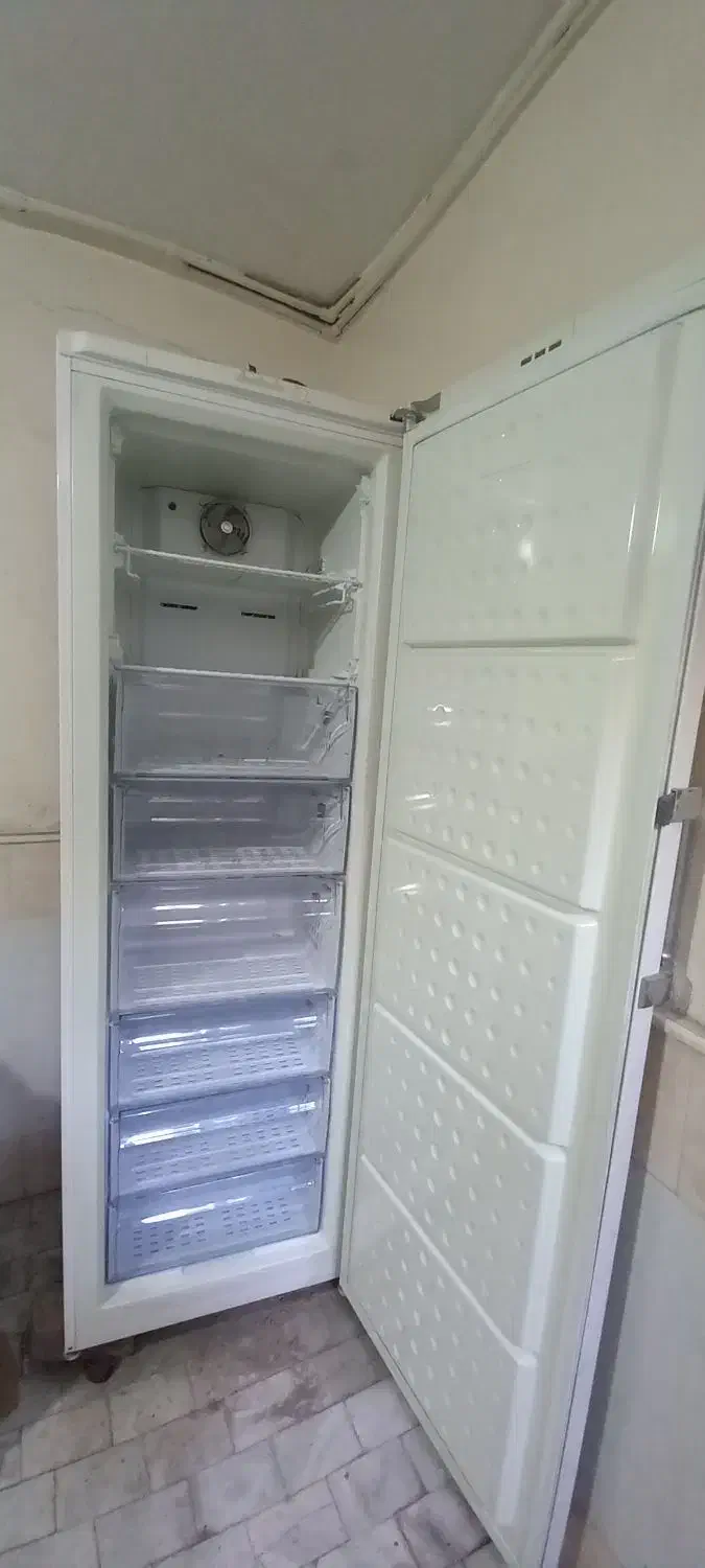 یخچال فقط فریزر|یخچال و فریزر|قم, قلعه کامکار|دیوار