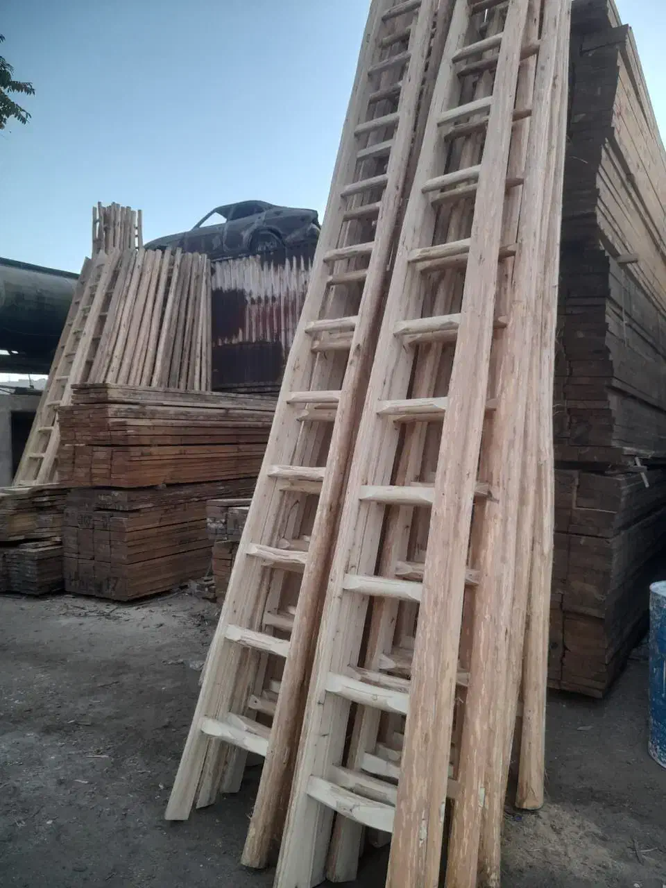 نردبان های چوبی از ۳متر تا ۶متری تخصص گودبرداری|عمدهفروشی|تهران, مشیریه|دیوار