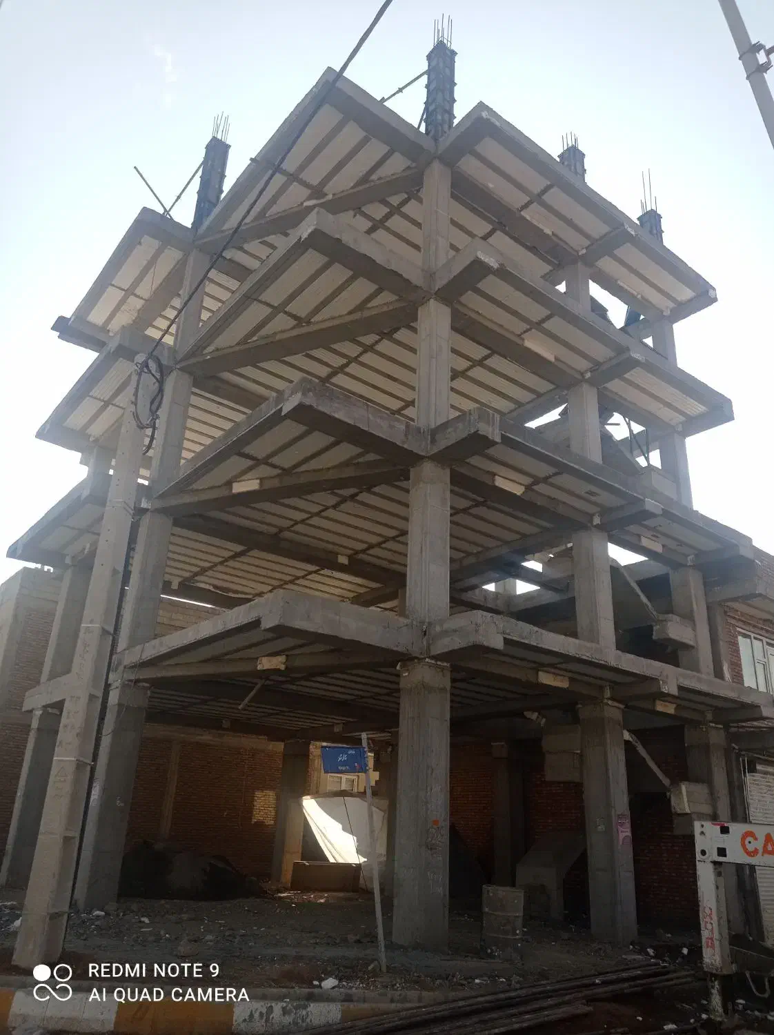 ساختمان ۴طبقه مسکونی دو نبش خیابان اصلی|فروش خانه و ویلا|زیویه, |دیوار