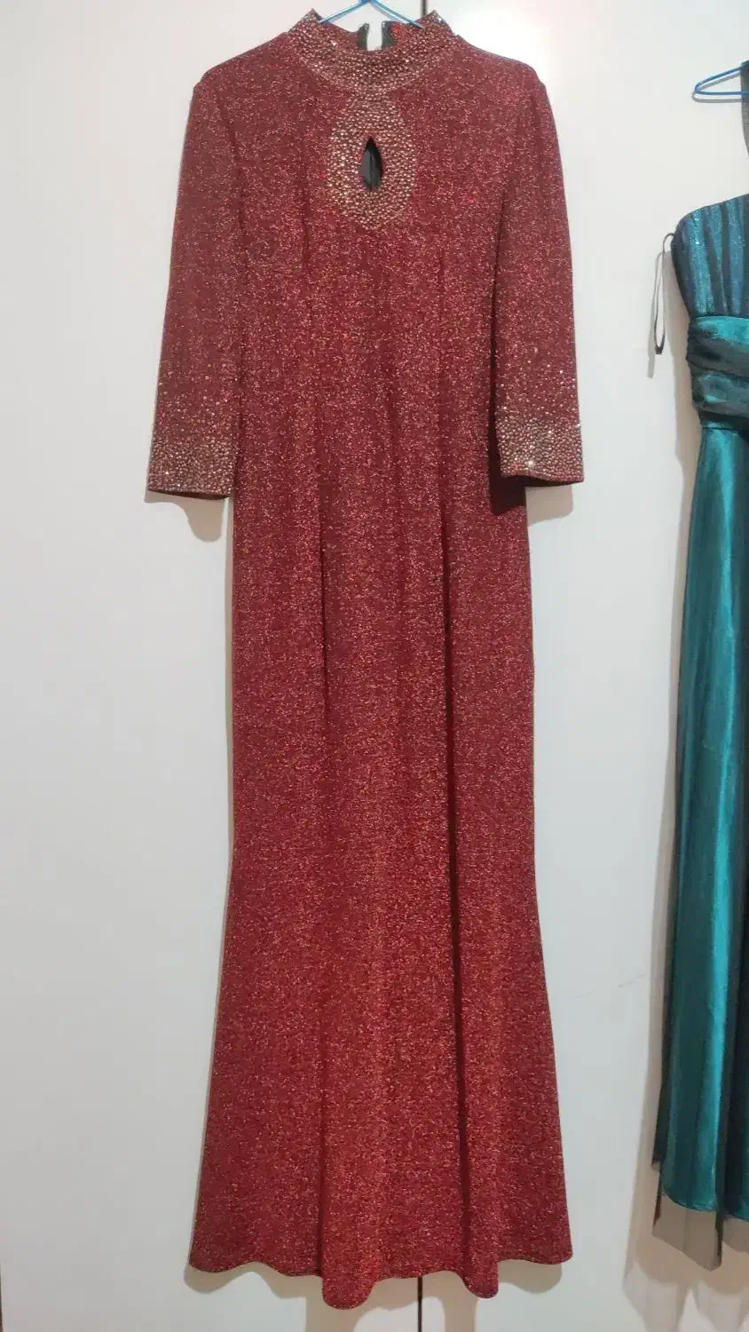 دو عدد لباس مجلسی خوشکل در حد نو|لباس|مرودشت, ژیان|دیوار