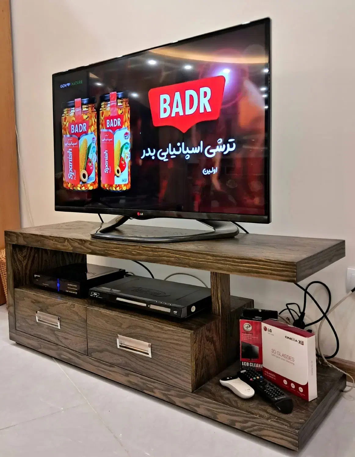 میزِ تلوزیون چوبی|میز تلویزیون|شیراز, شهرک برف فروشان|دیوار