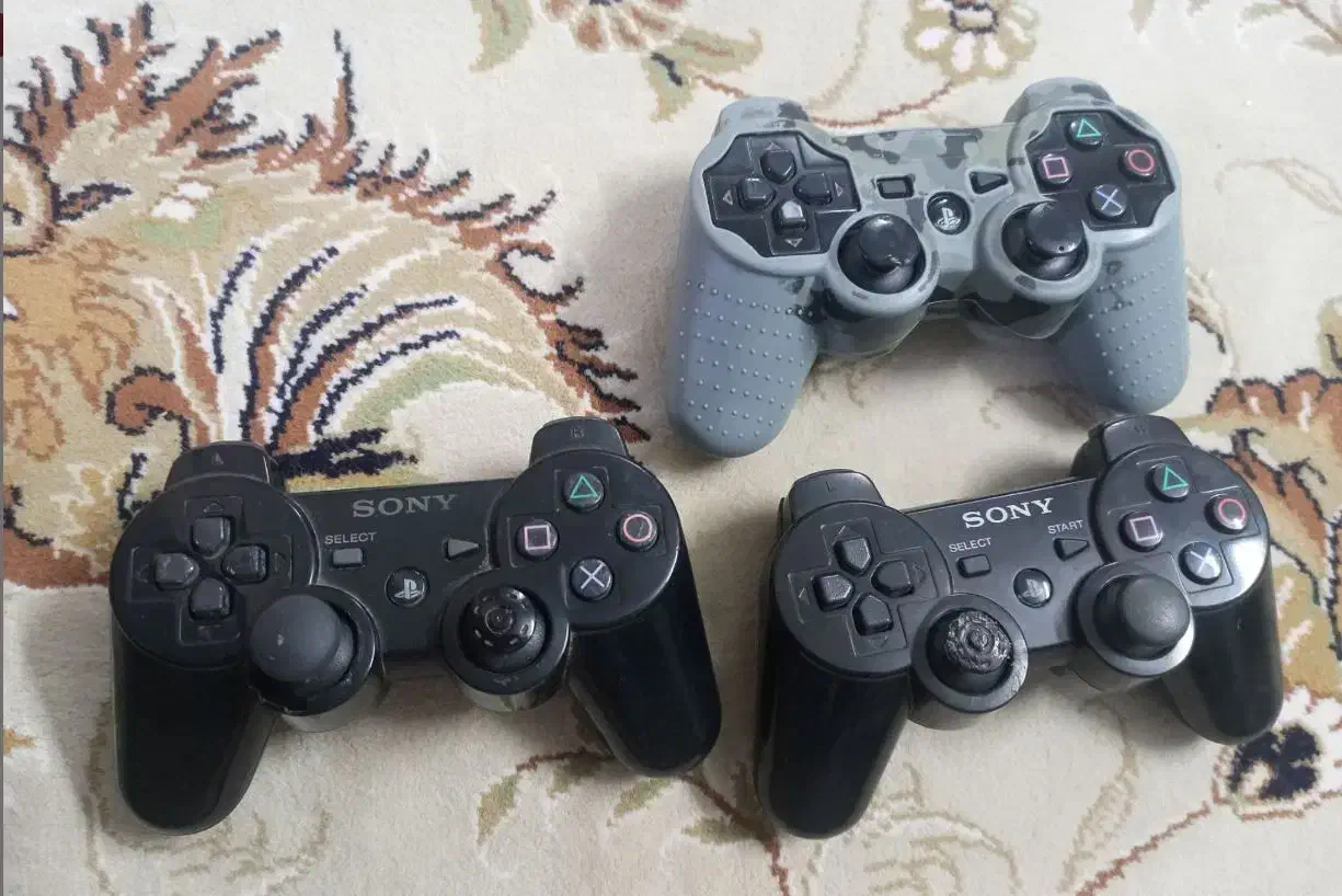 PS3 FAT همراه با 3 دسته نیازمند تعمیر درتهران|کنسول، بازی ویدئویی و آنلاین|تهران, اتابک|دیوار