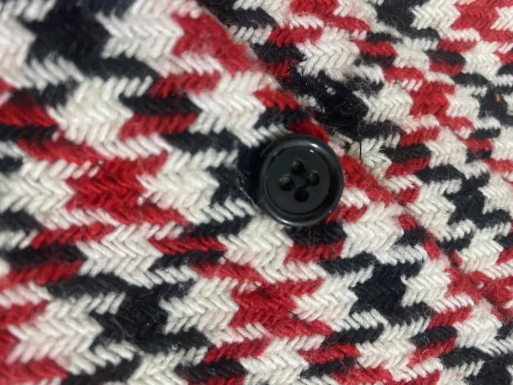 شکت دخترانه|لباس|سبزوار, نواب صفوی|دیوار