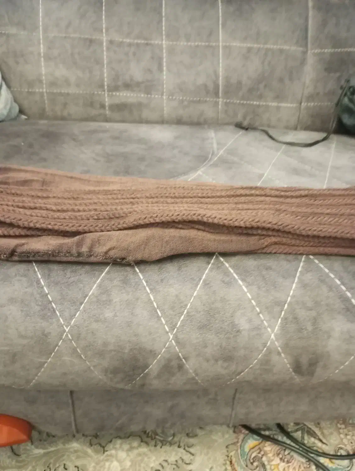 جوراب شلواری|لباس|قدس, شهرقدس|دیوار