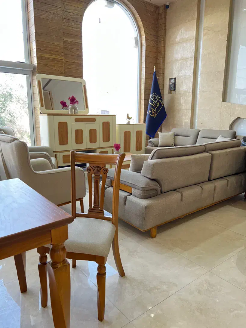 ناهارخوری لیام-سرای آرا|میز و صندلی غذاخوری|یزد, |دیوار