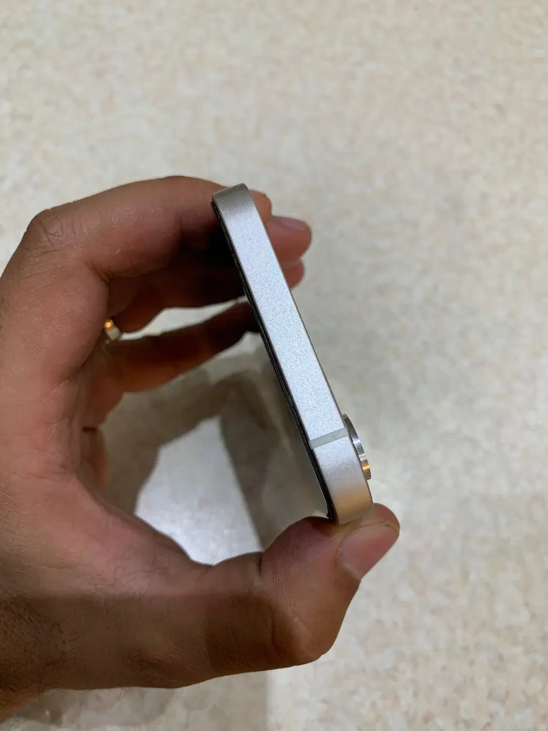 آیفون 12نرمال|موبایل|میانه, |دیوار