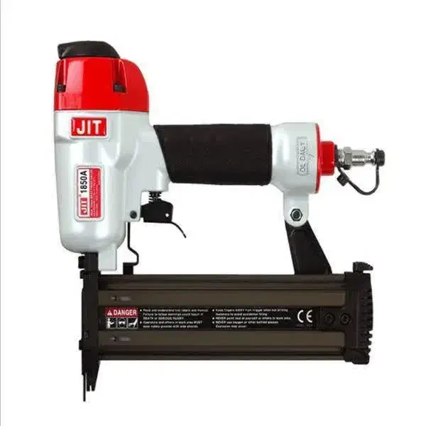 تعمیرات تخصصی منگنه کوب بادی و میخکوب بادی|ماشینآلات صنعتی|رشت, پاستوریزه|دیوار