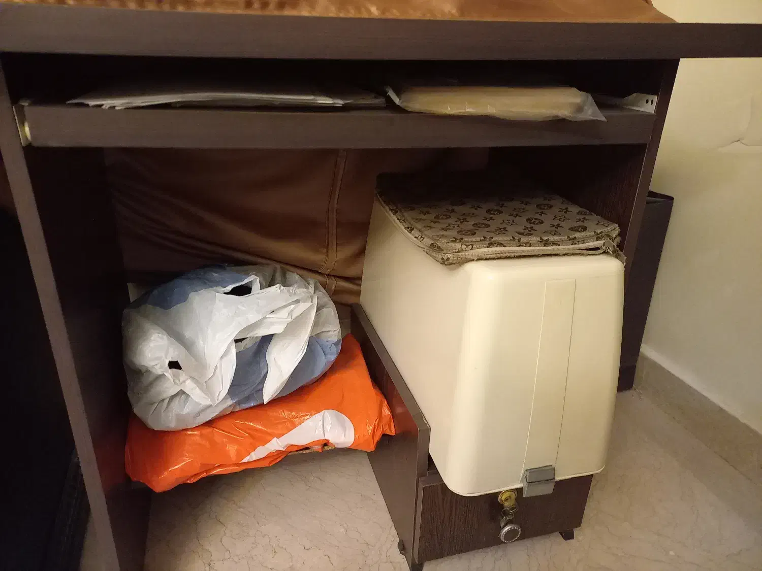 میز تحریر سالم|میز تحریر و کامپیوتر|تهران, امانیه|دیوار