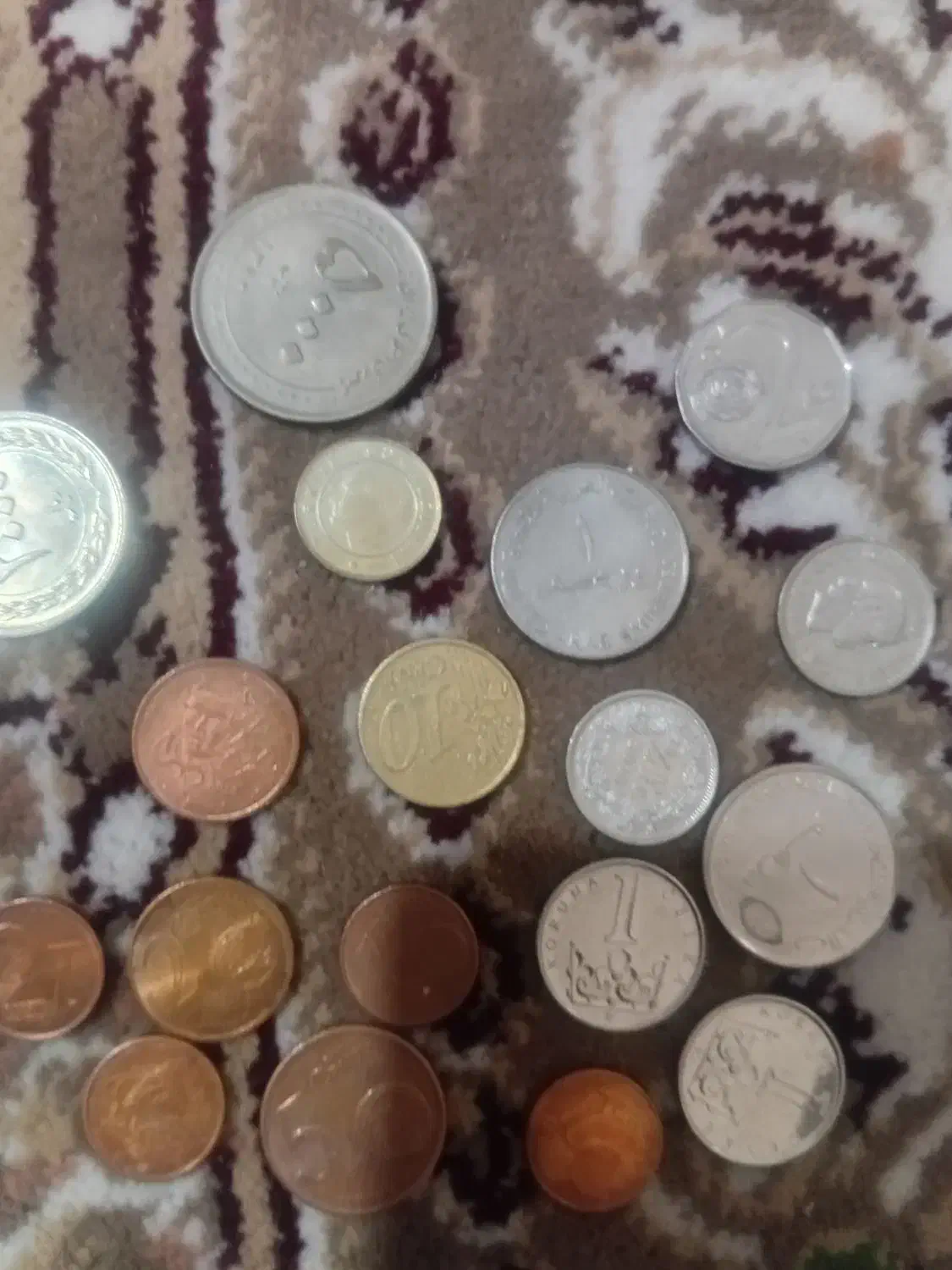 تعدادی سکه خارجی قدیمی به فروش می‌رسد|کلکسیون سکه، تمبر، اسکناس|مشهد, انقلاب|دیوار