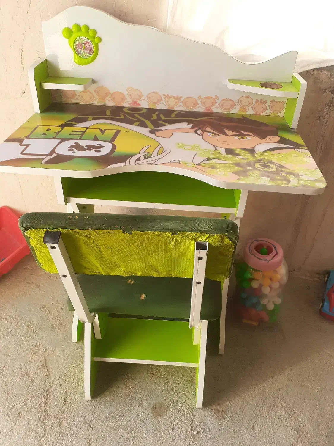 میز تحریر|میز تحریر و کامپیوتر|شیروان (خراسان), |دیوار