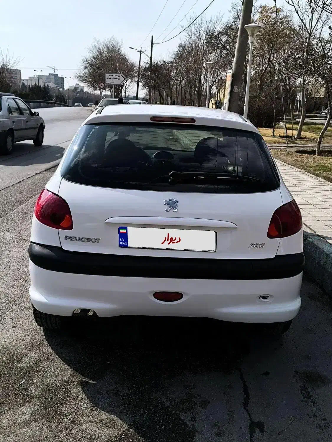 ۲۰۶ مدل ۹۷ (کم کار)|خودرو سواری و وانت|اصفهان, جلفا|دیوار