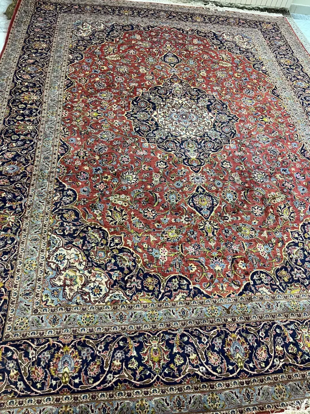 فرش دستباف کاشان ۱۲ متری لچک‌ترنج شاه‌عباسی لاکی|فرش|تهران, شهرک غرب|دیوار