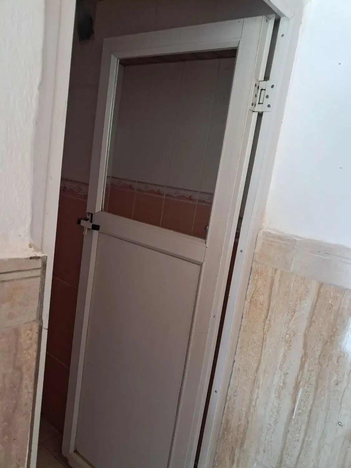 اجاره مغازه جاده آب پری تاشکوه|اجارهٔ مغازه و غرفه|رویان, |دیوار