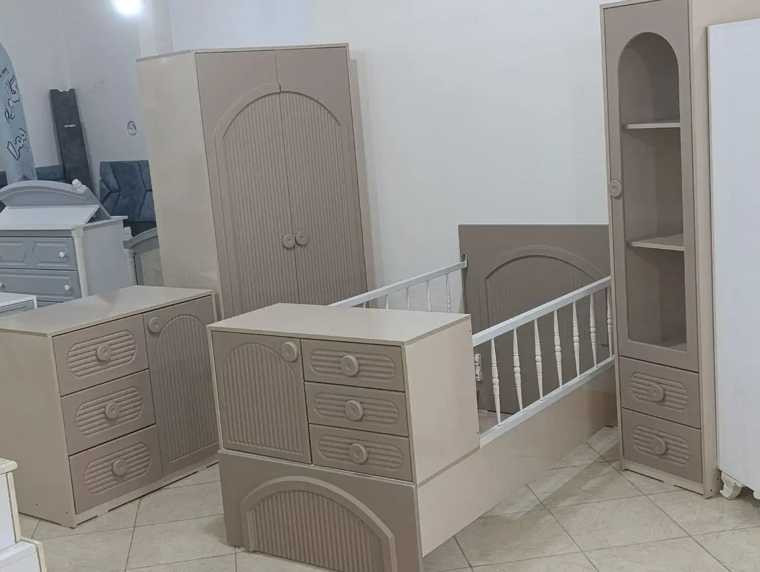 سیسمونی نوزادی آیماه|تخت و سرویس خواب|ارومیه, |دیوار