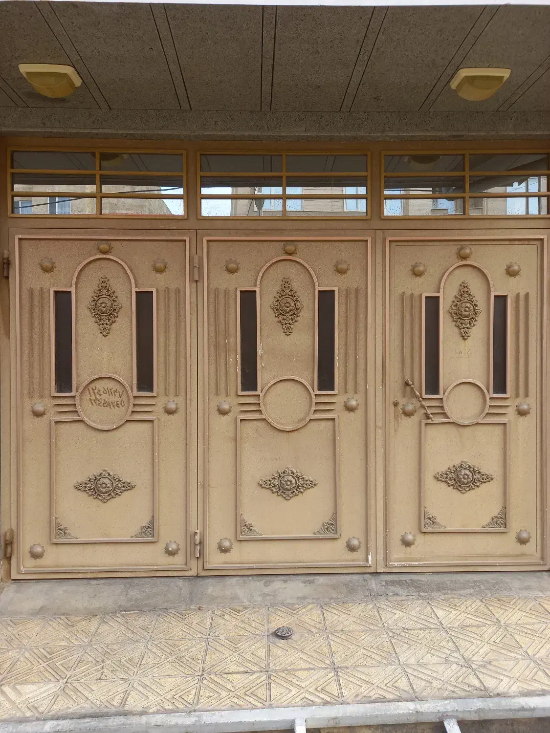 درب منزل|مصالح و تجهیزات ساختمان|ابهر, |دیوار