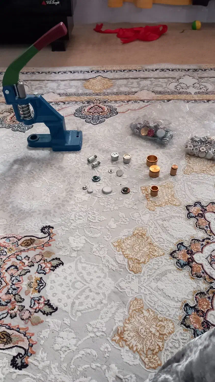 دستگاه دکمه زن|لوازم خیاطی و بافتنی|کرج, بنیاد|دیوار