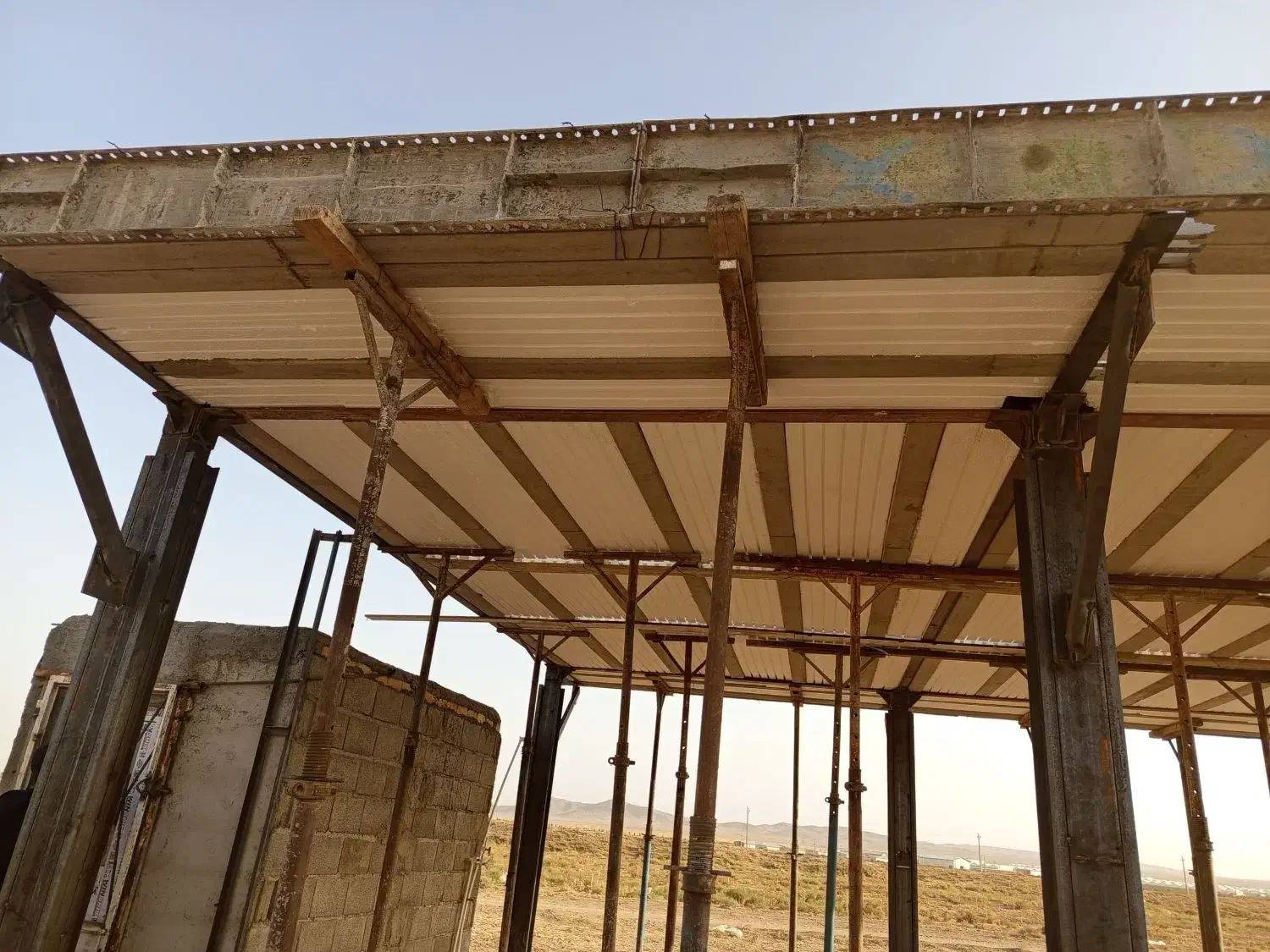 مشاور املاک در حال کار با ۷ خط تلفن|اجارهٔ مغازه و غرفه|تهران, دانشگاه شریف|دیوار