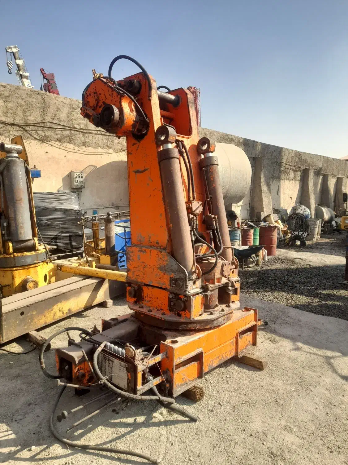 جرثقیل ۵ تن یونیک وماک شاسی|خودرو سنگین|قیامدشت - خاورشهر, |دیوار