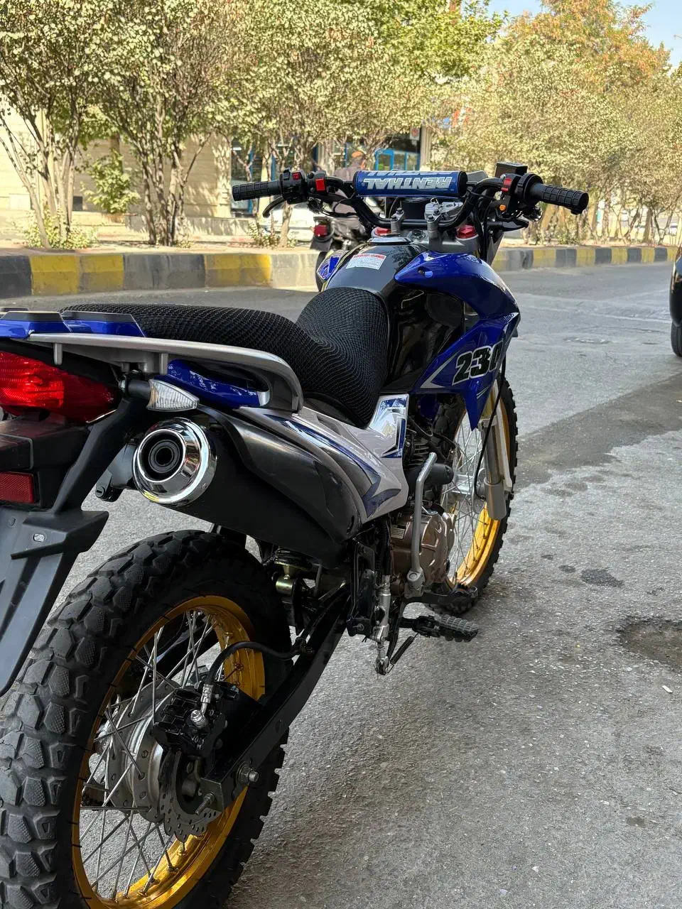 تریل 230|موتورسیکلت|سنندج, |دیوار