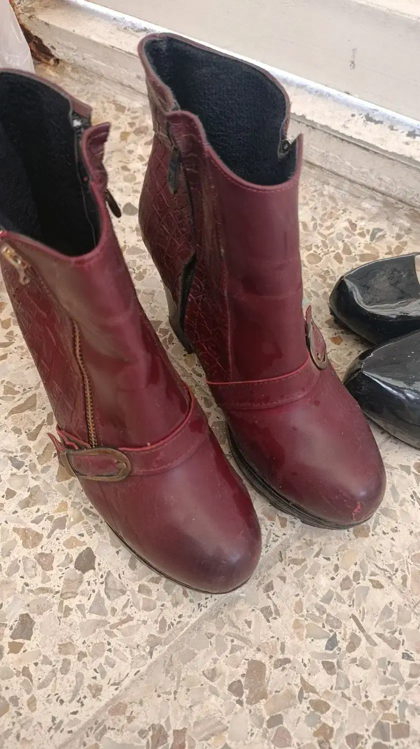 نیم بوت سالم وشیک|کیف، کفش، کمربند|اقبالیه, |دیوار