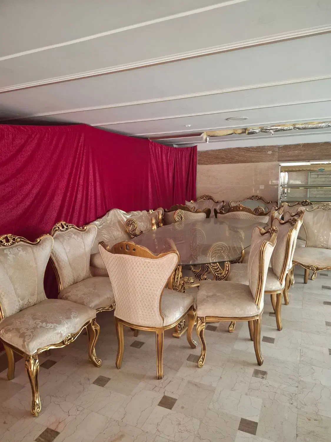 مبل استیل سلطنتی و میز ناهار خوری باهم|مبلمان خانگی و میز عسلی|تهران, آزادشهر|دیوار