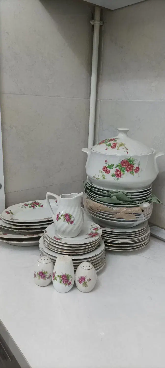 گل سرخ|ظروف سرو و پذیرایی|تبریز, |دیوار