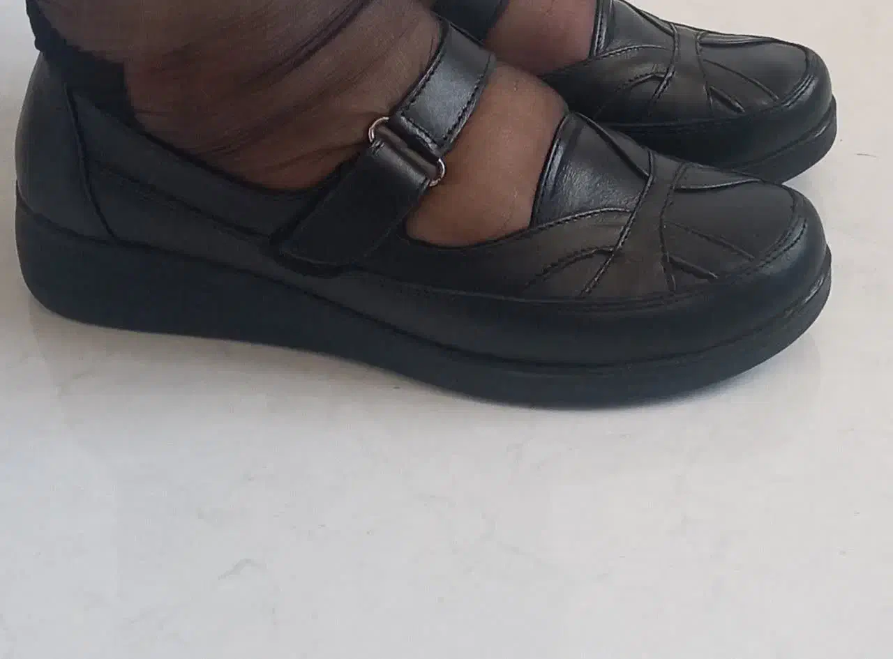 کفش طبی|کیف، کفش، کمربند|سرپل ذهاب, |دیوار