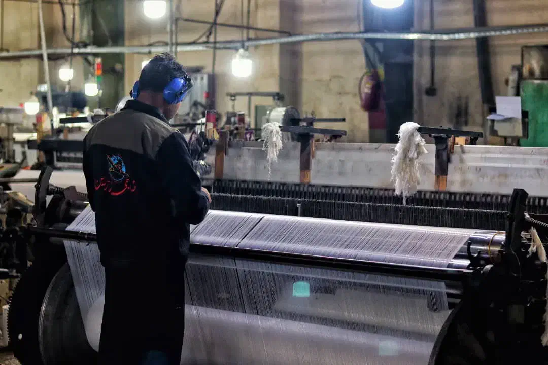 استخدام نیروی بافنده ماشین تخت بافی ایرجت پیکانول|استخدام صنعتی، فنی، مهندسی|دهق, |دیوار