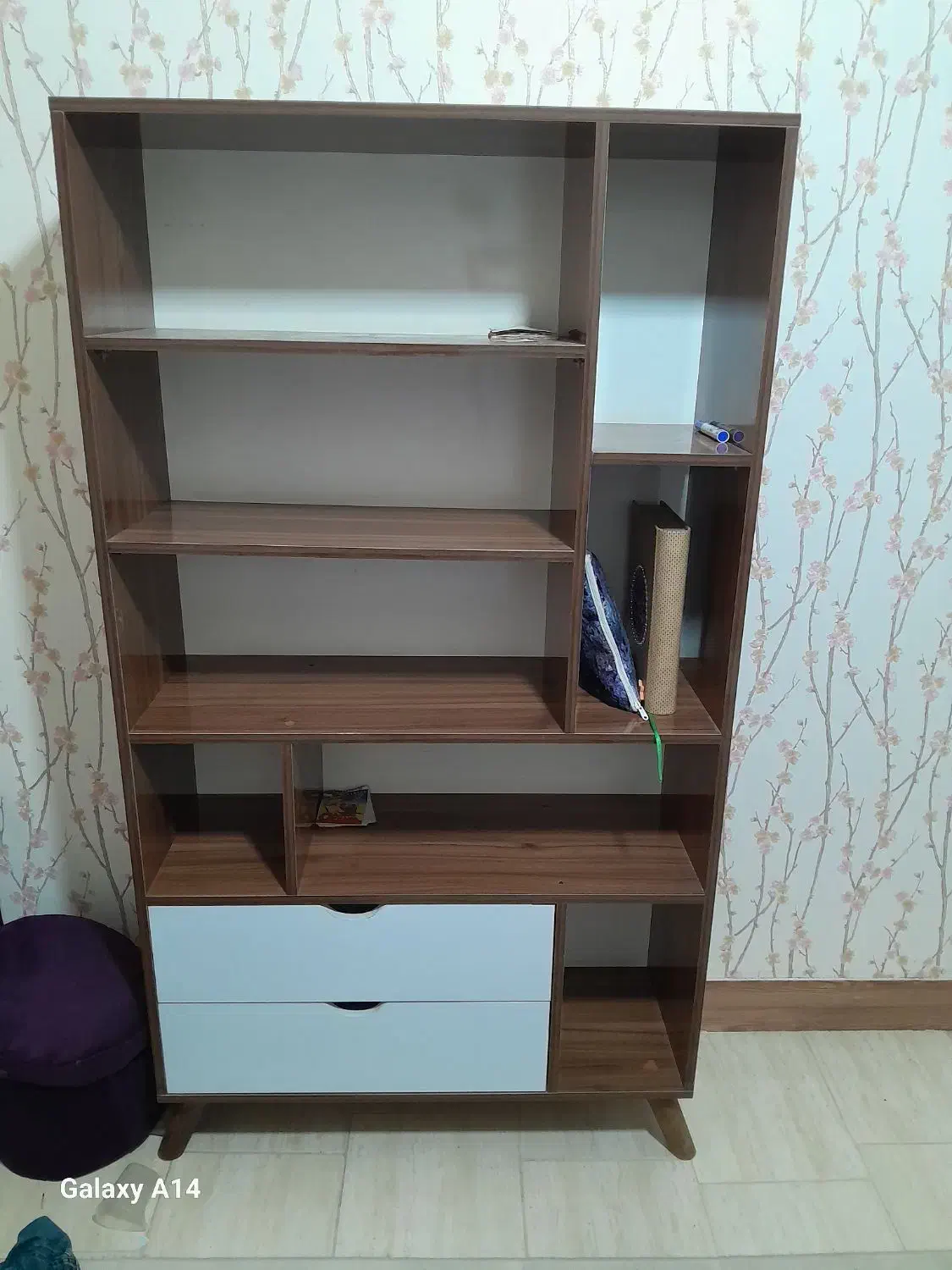 کتابخانه|کتابخانه، شلف، قفسه‌های دیواری|شیروان (خراسان), |دیوار