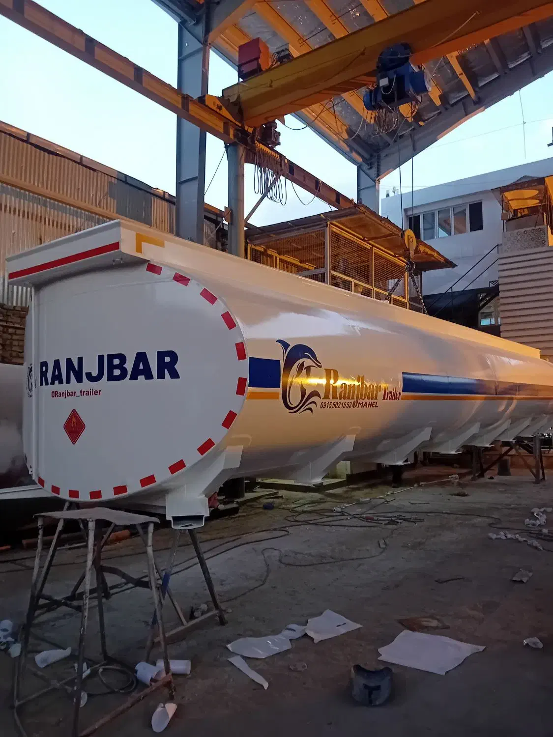 کارگرنیمه ماهر برای نقاشی تانکروکفی|استخدام صنعتی، فنی، مهندسی|ملکآباد, |دیوار