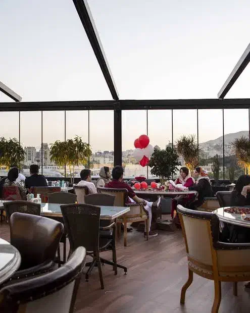 آشپزفست فود  کارگرساده|استخدام خدمات فروشگاه و رستوران|تهران, دبستان|دیوار